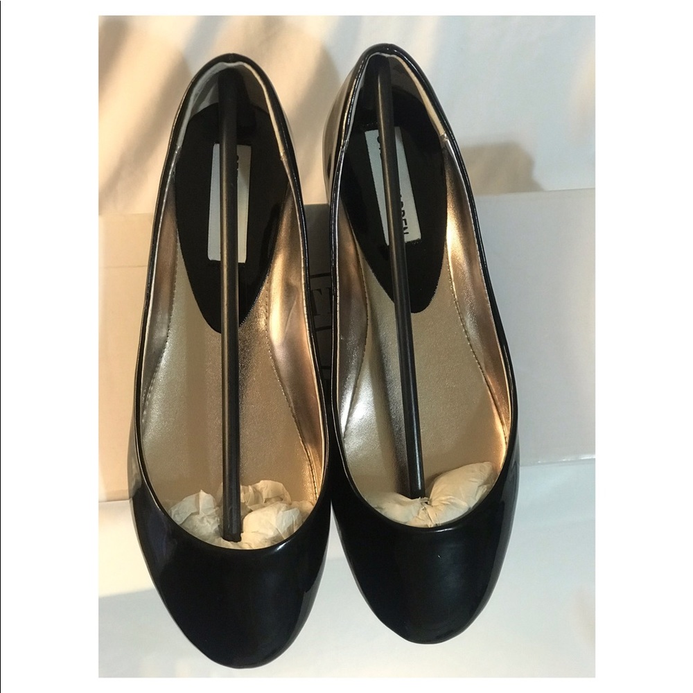 SOLD Steve Madden - Heaven Blk - Picture 2 of 6